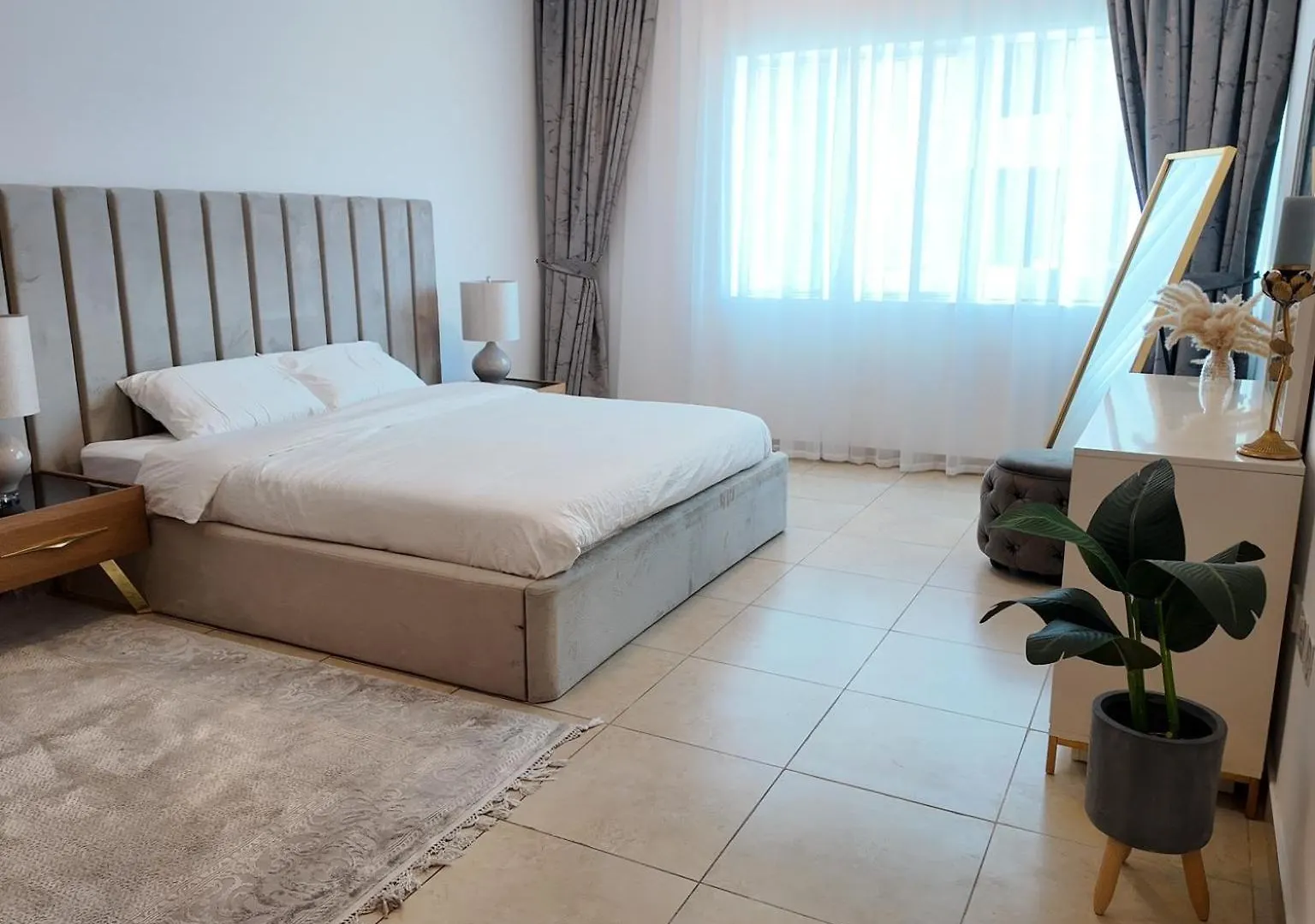 公寓 Spacious 1 Bedroom Plus Hall In Mag218 迪拜 阿拉伯联合酋长国