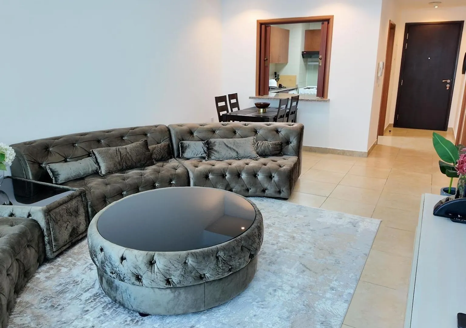 Spacious 1 Bedroom Plus Hall In Mag218 迪拜